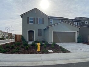 Building Photo - 2241 Milky Way Cir