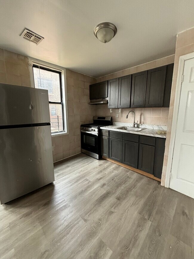 47 Milford Ave 1 - 41 Milford Ave