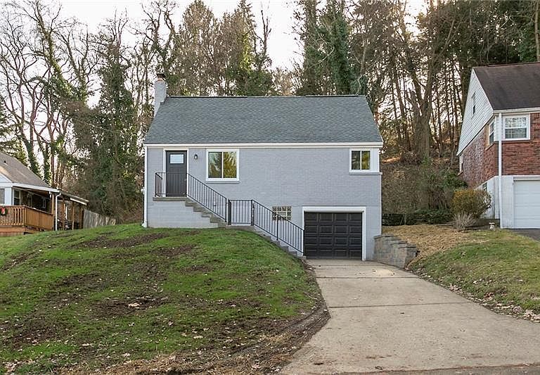 Primary Photo - 3020 Blackridge Ave