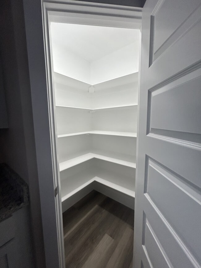 Building Photo - 119 Poplar St