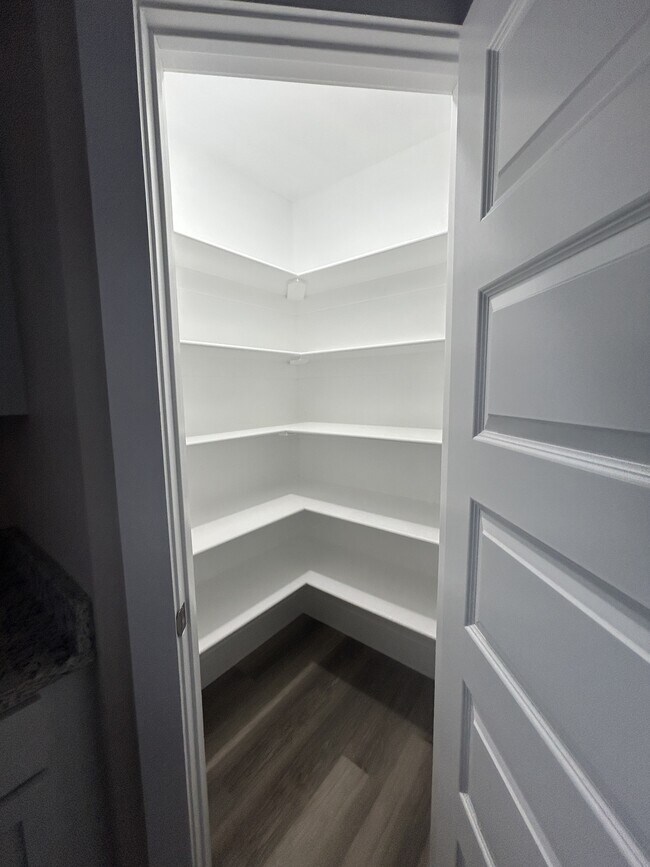 Foto del edificio - 119 Poplar St