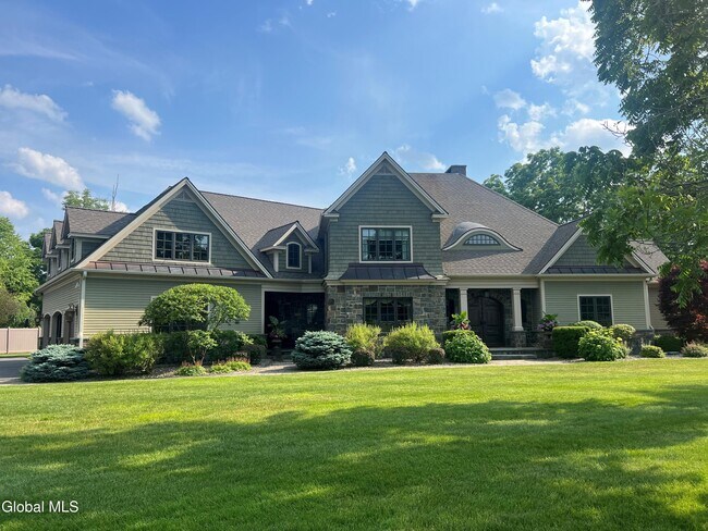 Foto del edificio - 106 Greenfield Ave