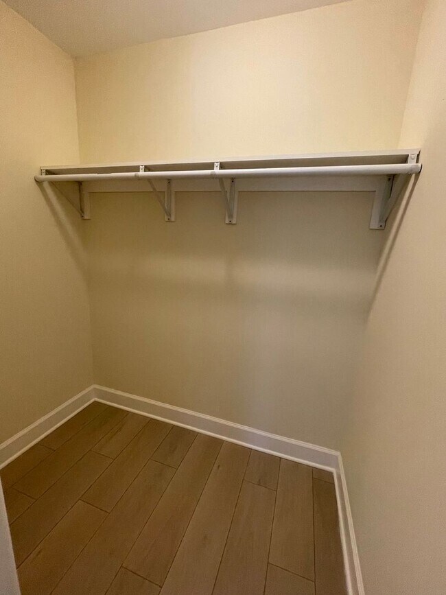 Foto del edificio - 1572 Heron Ln