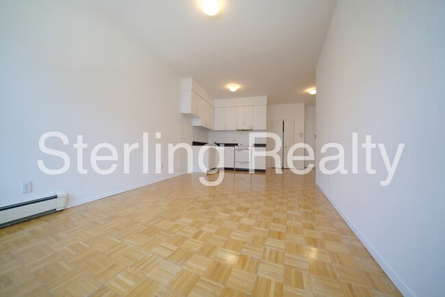 Building Photo - 1829 27th Ave