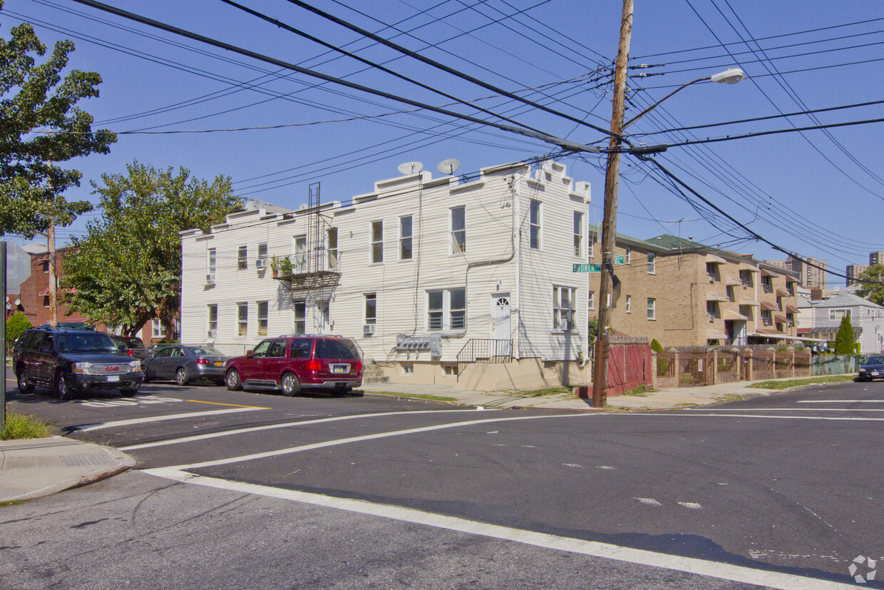 Primary Photo - 3000 Bruner Ave