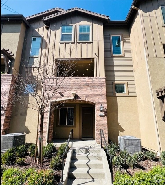 Building Photo - 12162 Rising Star Dr