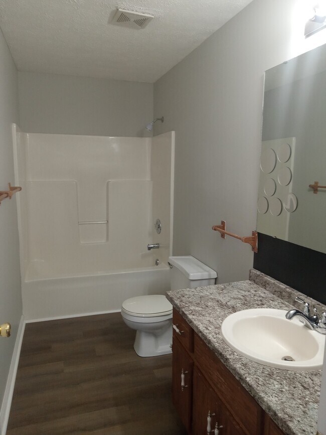 Foto del edificio - 542 Hickory Dr