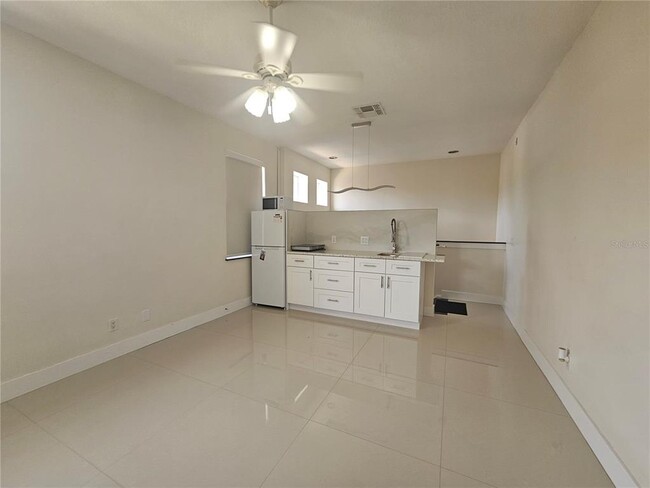 Building Photo - 12913 Islamorada Dr