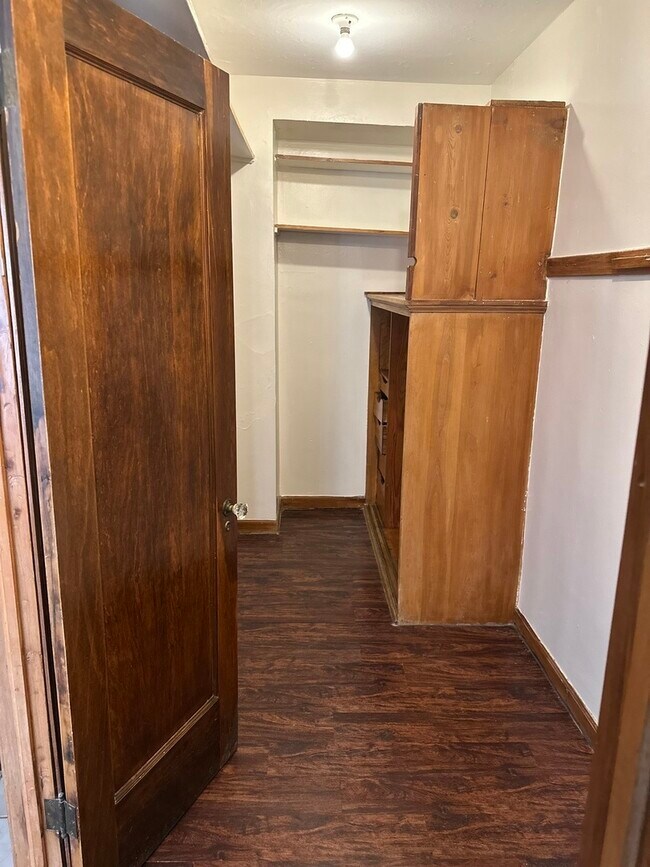 Foto del edificio - 5480 S Cornell Ave