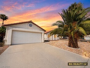 Building Photo - 6600 Light Breeze Dr
