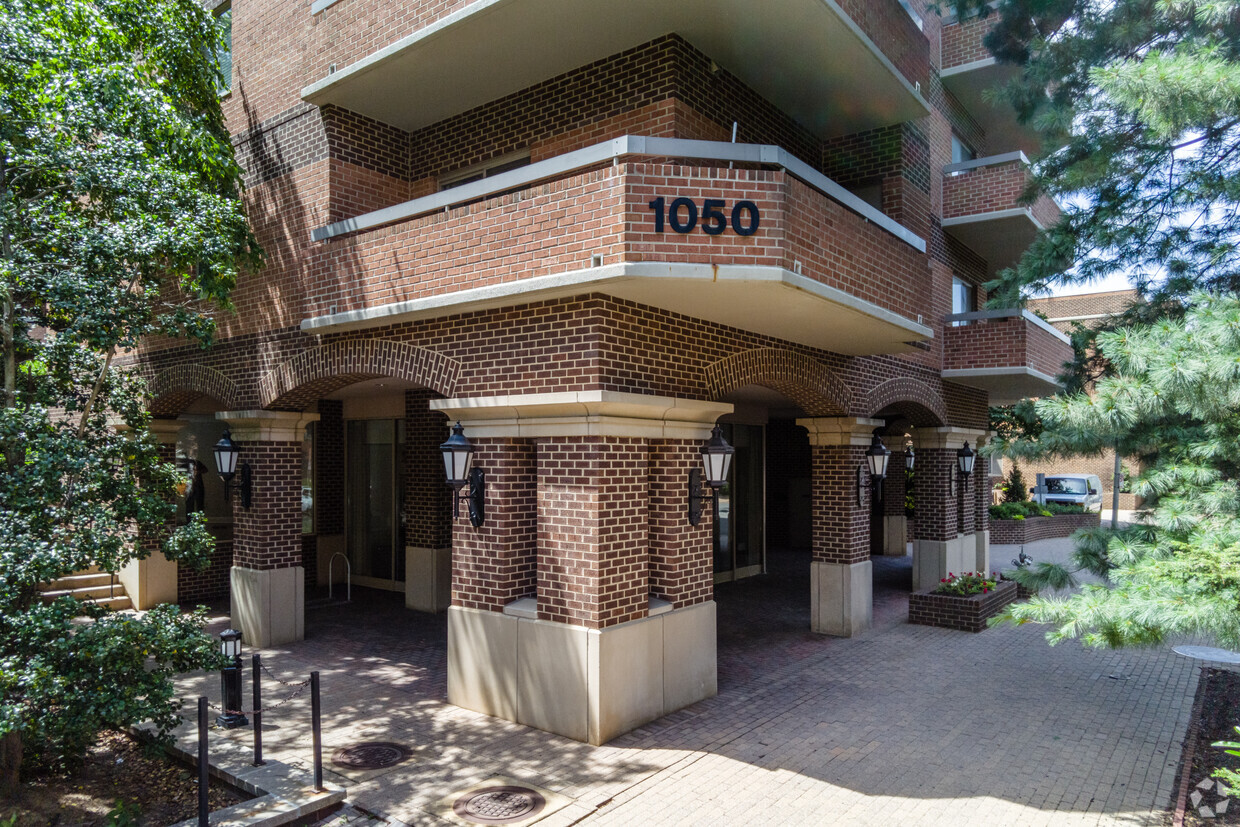 Entrance - Ballston Park