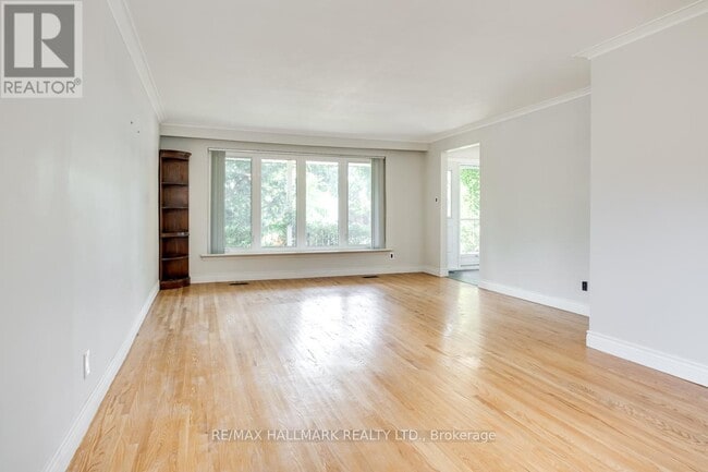 Building Photo - 30 Silkwood Crescent