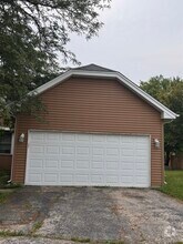 Building Photo - 1327 Andover Dr