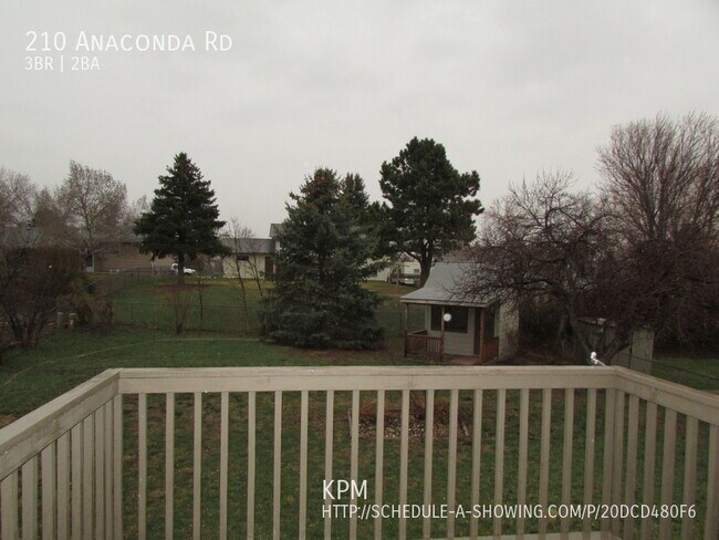 Foto del edificio - 210 Anaconda Rd