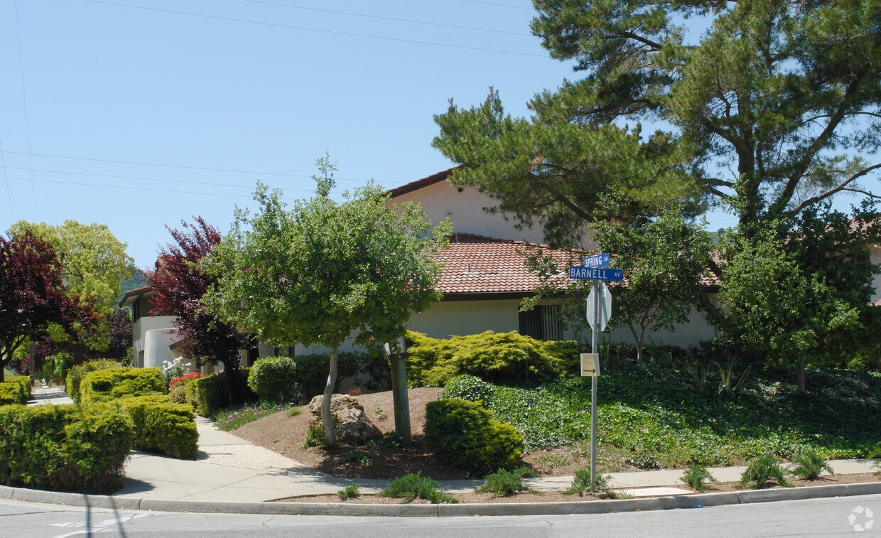 Building Photo - 16705 Barnell Ave