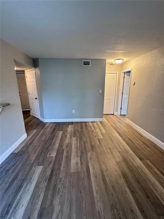 Foto del edificio - 8649 Fancy Finch Dr