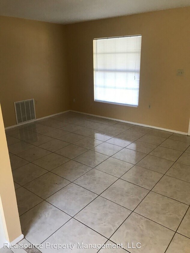 Building Photo - 700 Wynn Dr
