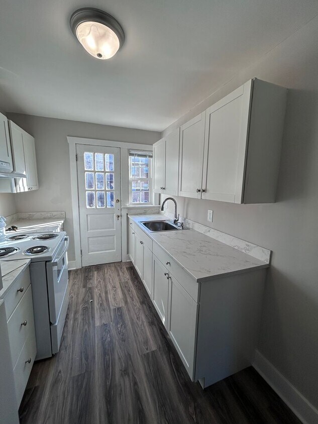 Foto principal - Available Now! | Fully Remodeled 2 Bed, 1 Bath | Northside RVA