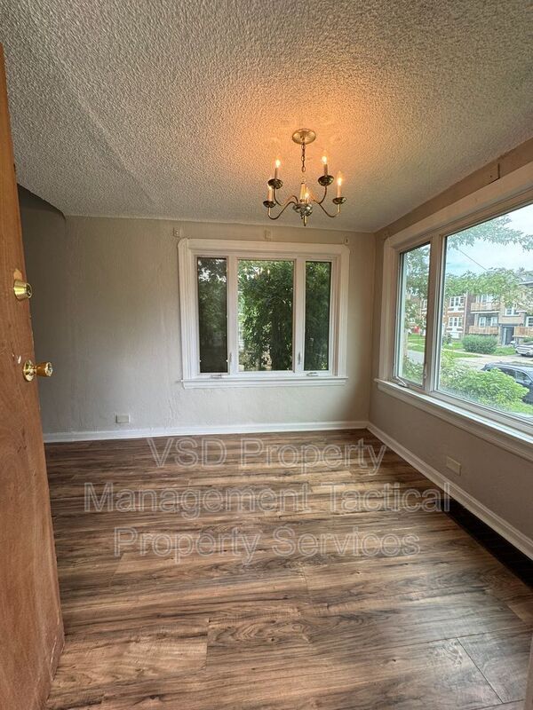Foto del edificio - 3408 E 140th St