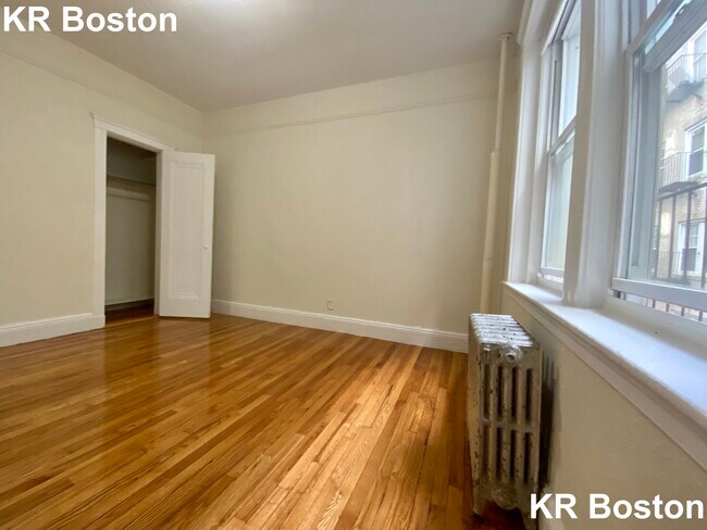 Building Photo - 1677 Commonwealth Ave