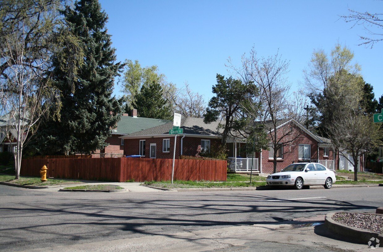 Primary Photo - 3401 E 13th Ave