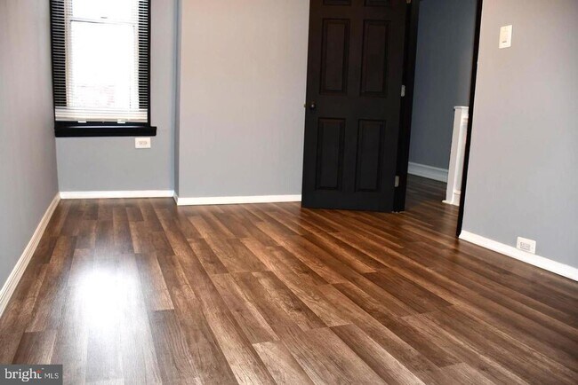 Foto del edificio - 5623 Walton Ave