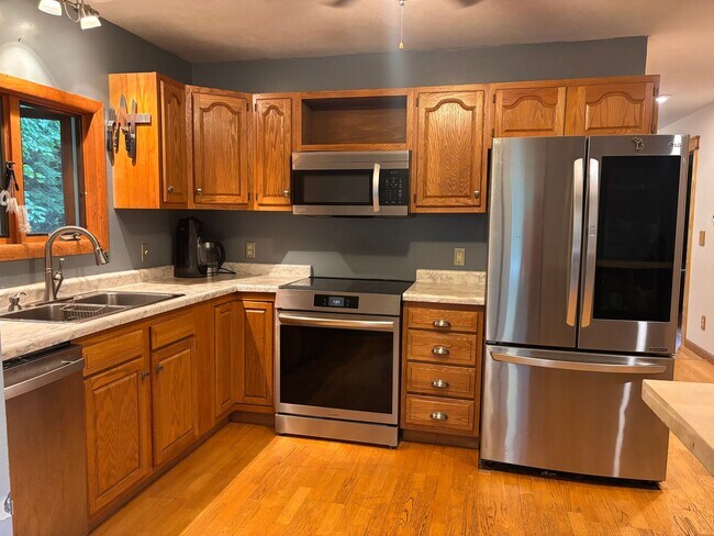 Foto del edificio - Peaceful Retreat 10 Acres - 20 min to Mqt