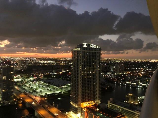 Building Photo - 1800 S Ocean Dr