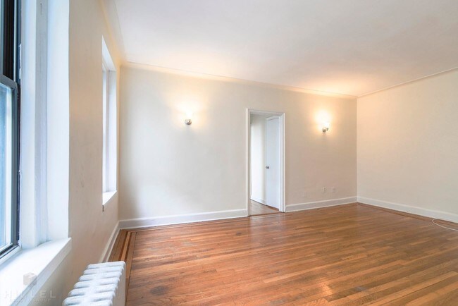 Building Photo - 4309 47th Ave