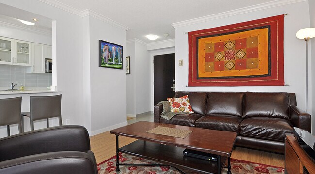 Building Photo - Seaside Plaza