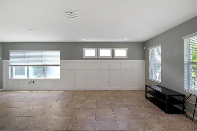 Building Photo - 6417 Autumn Woods Way