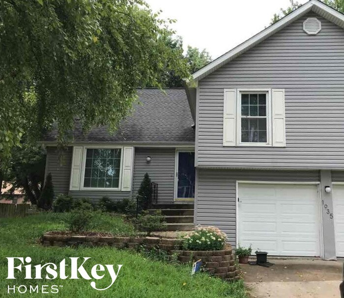 Foto principal - 1935 E Sheridan Bridge Ln