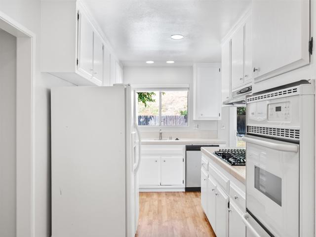 Building Photo - 4835 Kelly Dr