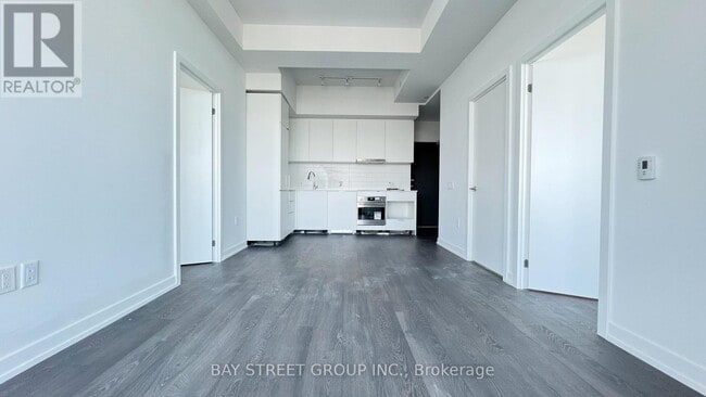 Building Photo - 8-3408 Olympic Gdn Dr
