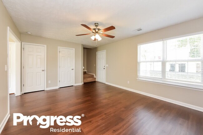 Building Photo - 3532 Mt View Ridge Dr