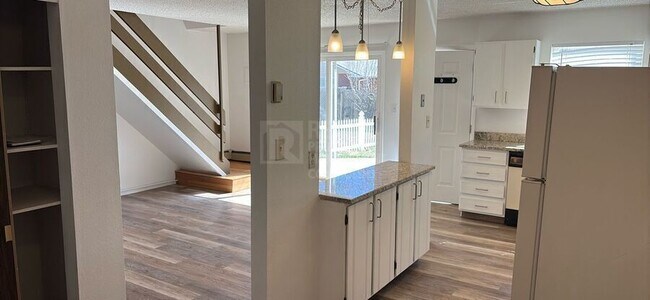 Foto del edificio - 1706 E 17th St