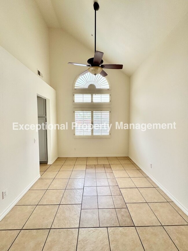 Building Photo - 16202 Trailwinds Dr