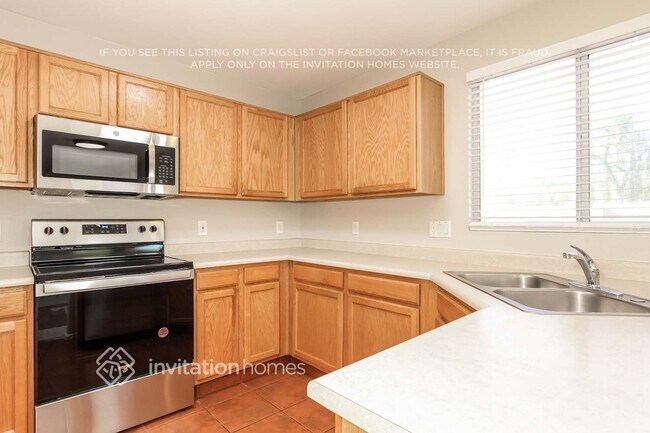 Foto del edificio - 11912 W Scotts Dr