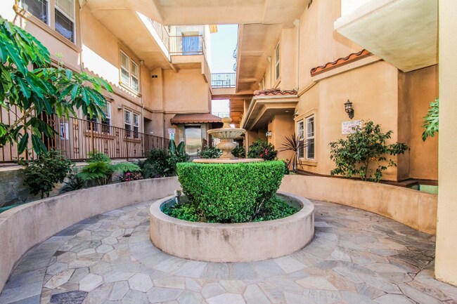 Foto del edificio - 4110 La Crescenta Ave