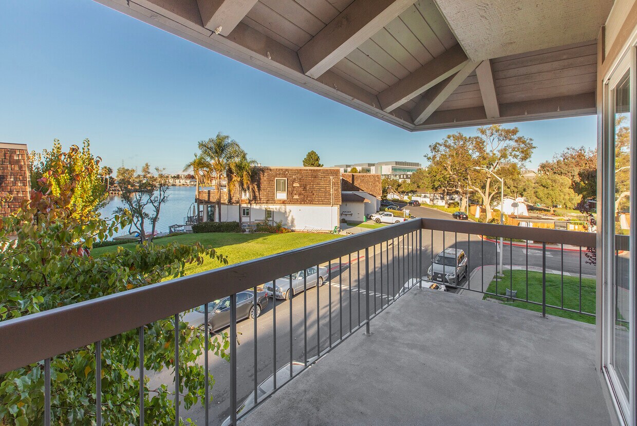 707 Fathom Dr Unit 212, San Mateo, CA 94404 - Condo for Rent