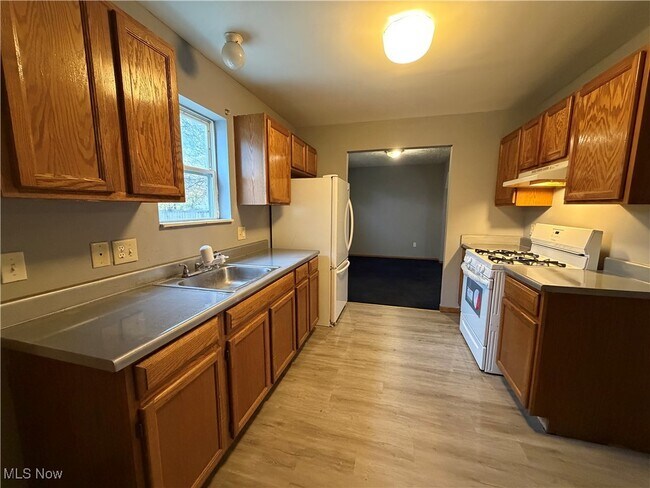 Foto del edificio - 4154 E 95th St