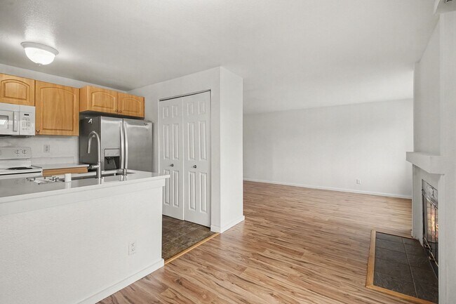 Foto del edificio - 3804 130th Ln SE