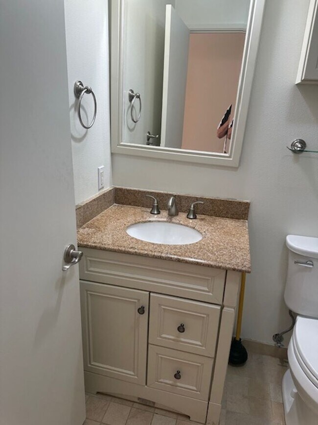 Foto del edificio - 1 Bedroom in Goleta