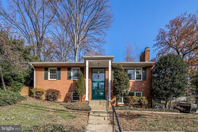 Building Photo - 3101 Military Rd