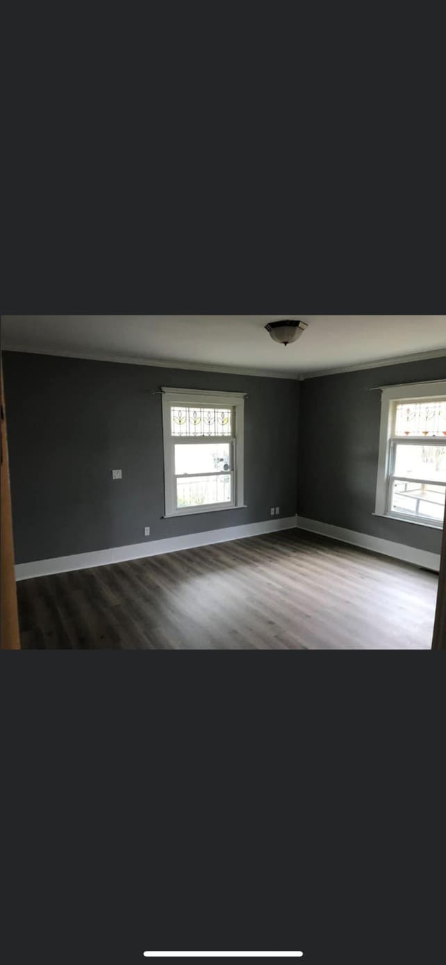 Foto del edificio - 301 N Maple St
