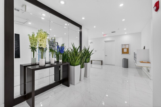 Foto del edificio - 1044 NE 18th Ave