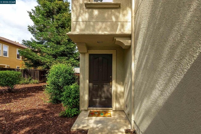 Building Photo - 435 Regal Lily Ln