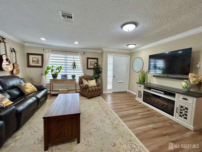 Foto del edificio - 28 Larch Plaza