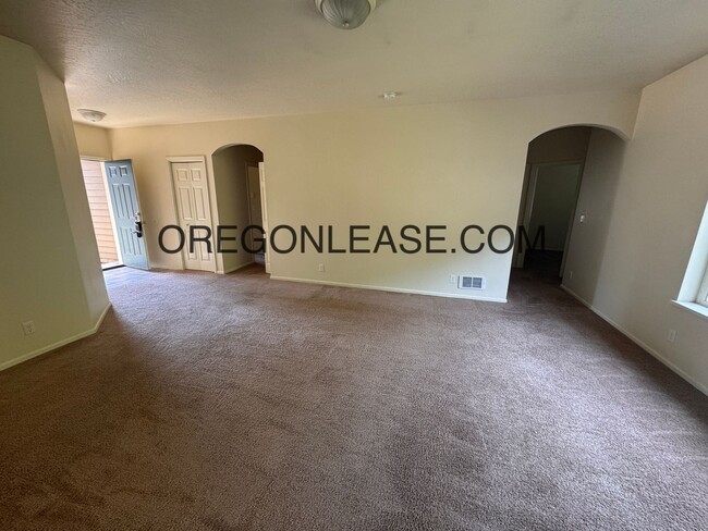 Building Photo - 3386/3390 Arrowhead st