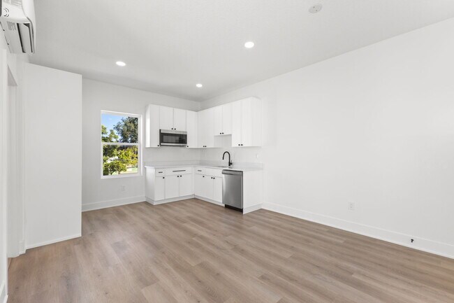 Foto del edificio - 2525 13th Ave N